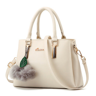 diagonal shoulder bag