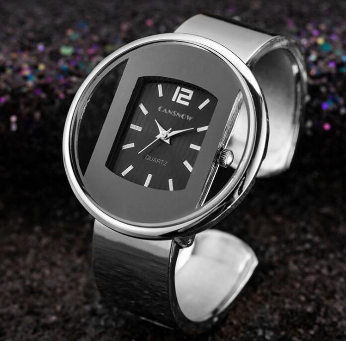 New collection of luxury watches with gold and silver bracelet