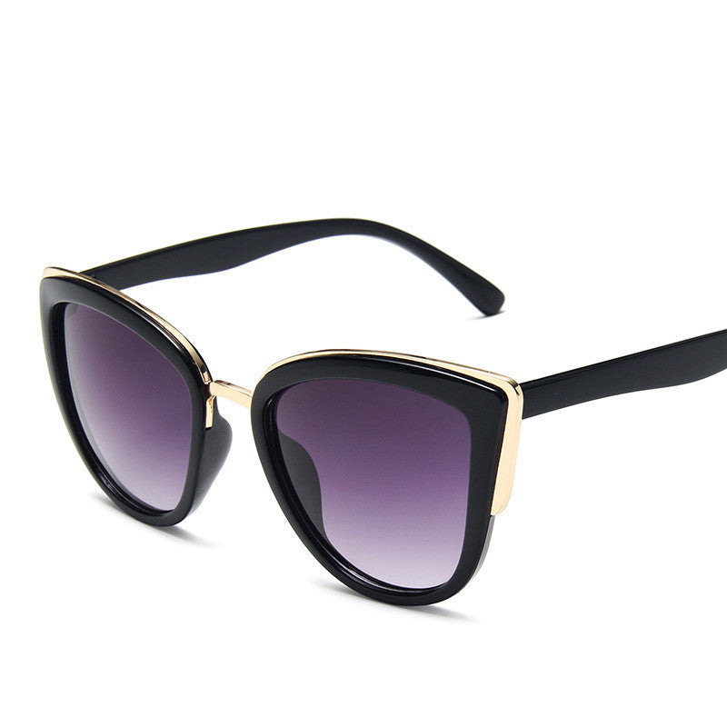 Cat eye sunglasses